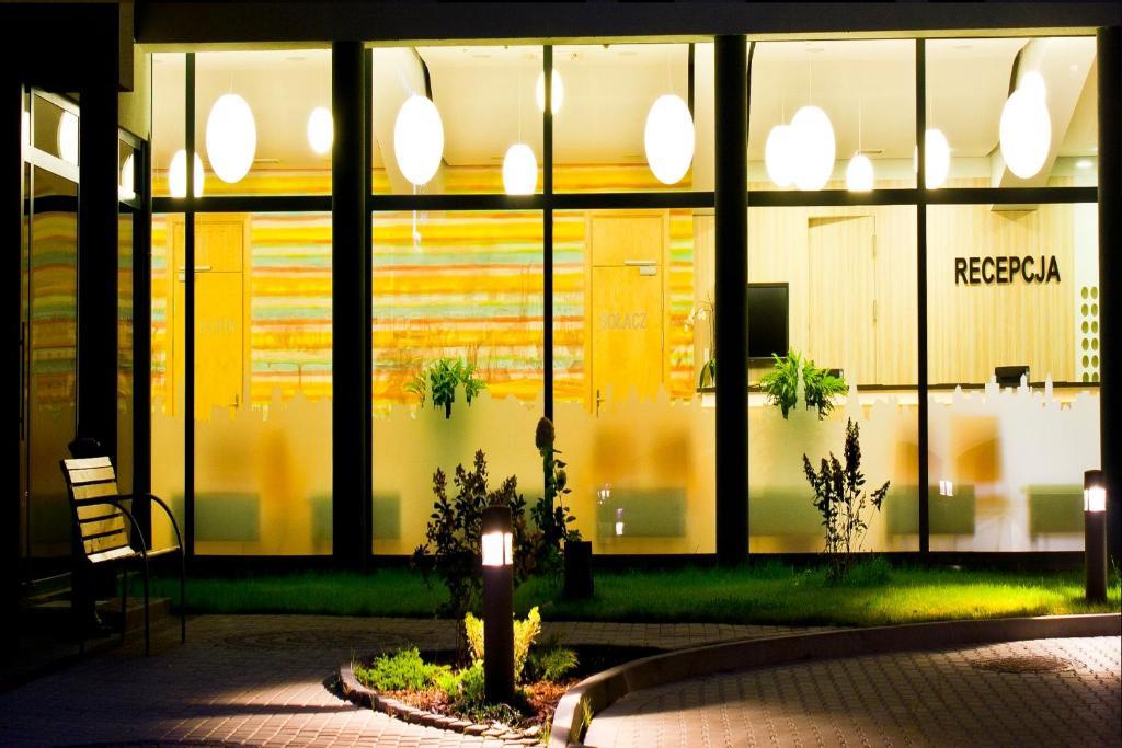 Hotel Poznanski A2 Luboń Buitenkant foto
